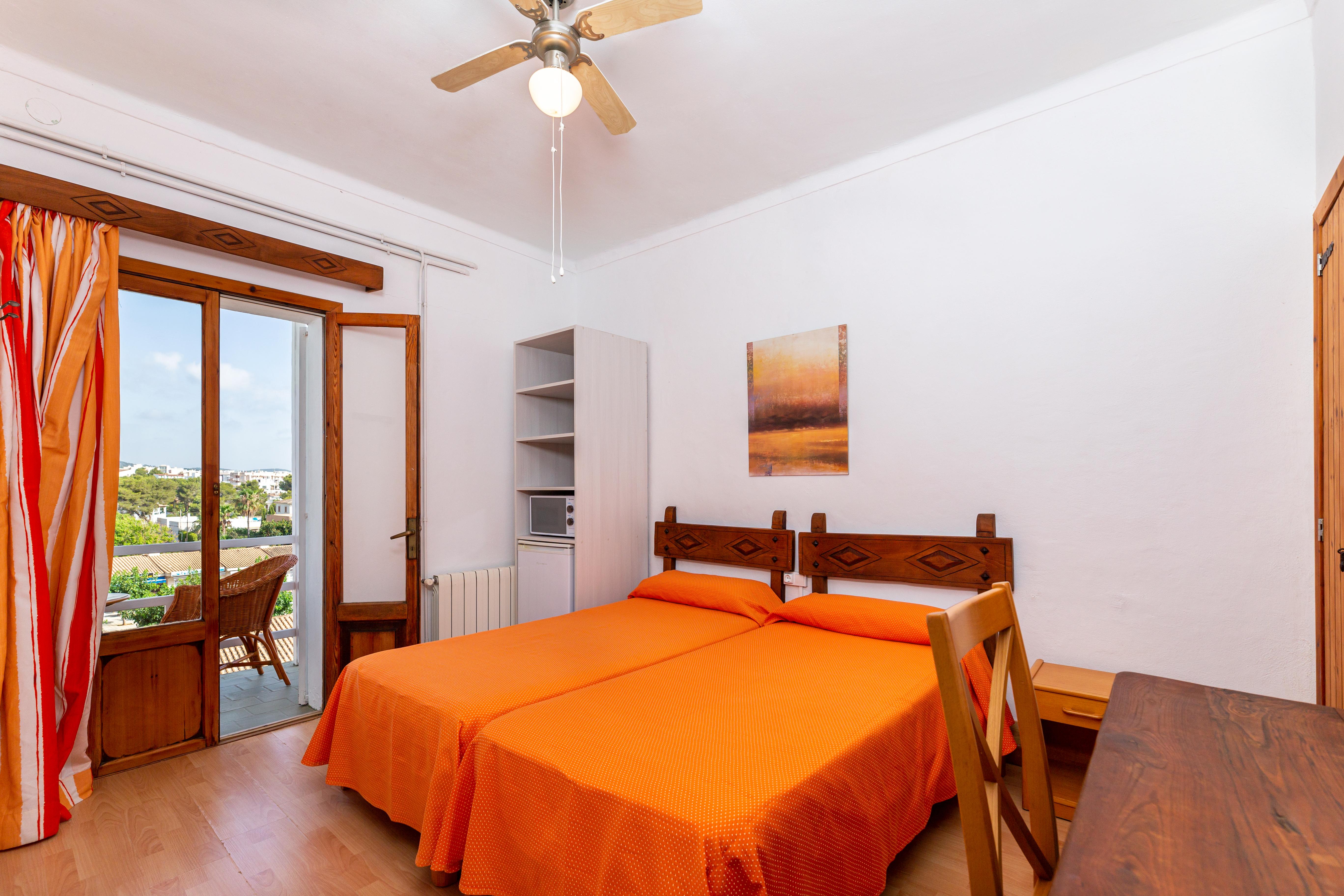 Hostal Residencia San Francisco Porto Colom Exterior foto