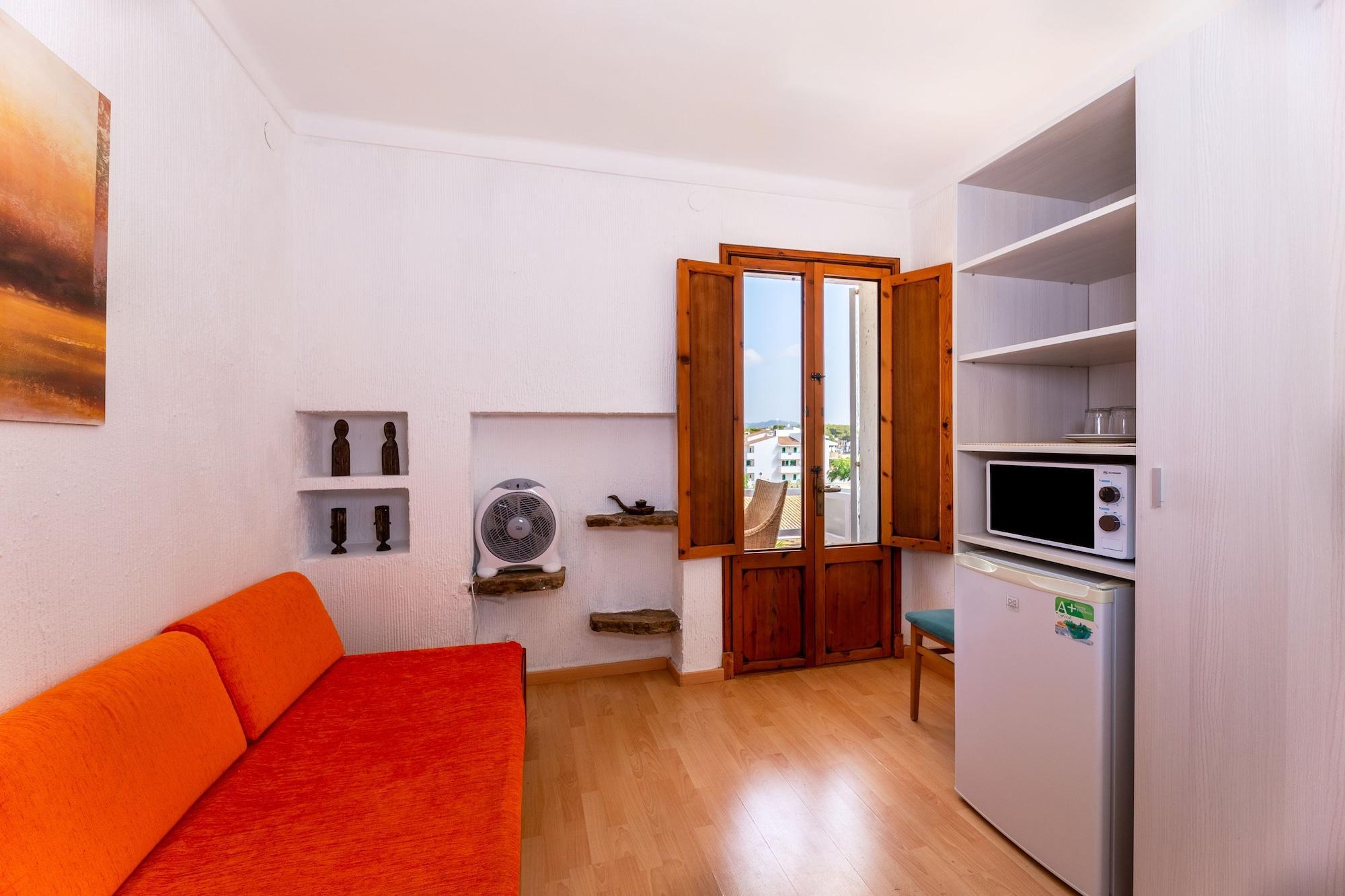 Hostal Residencia San Francisco Porto Colom Exterior foto